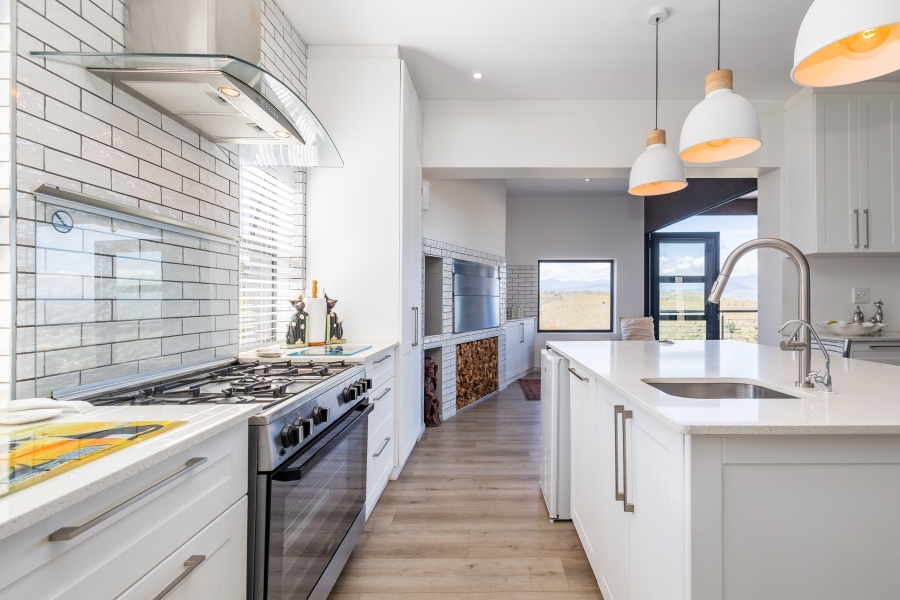 4 Bedroom Property for Sale in Baron View Western Cape